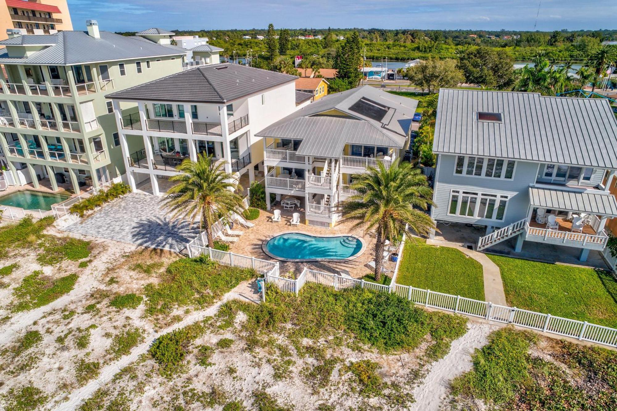 Sunset Villas 2 Clearwater Beach Exterior photo